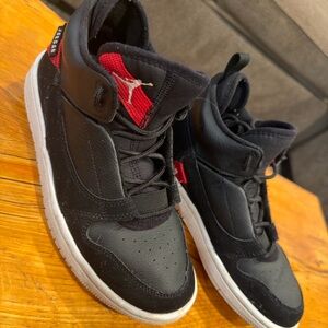 Nike Kids Black and Red Sneakers